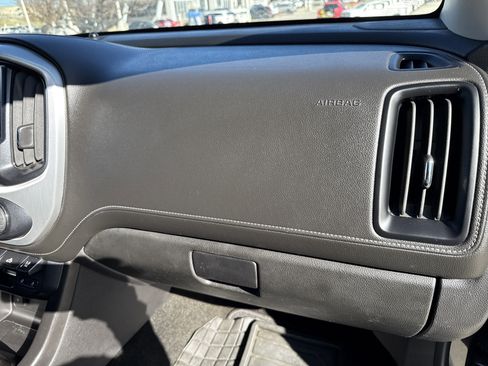 Used 2017 GMC Canyon SLT w/ Driver Alert Package image 22