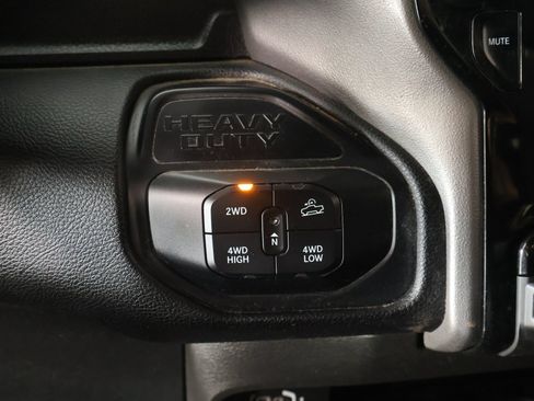 Used 2025 RAM 2500 Big Horn AWD/4WD image 8