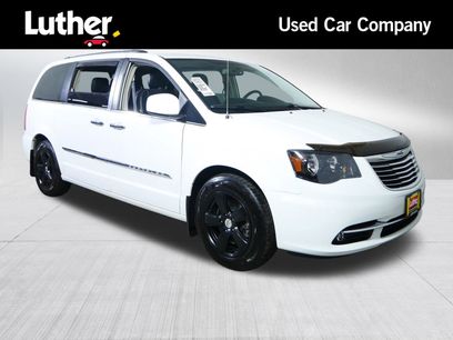 Used 2015 Chrysler Town & Country Touring w/ Driver Convenience Group