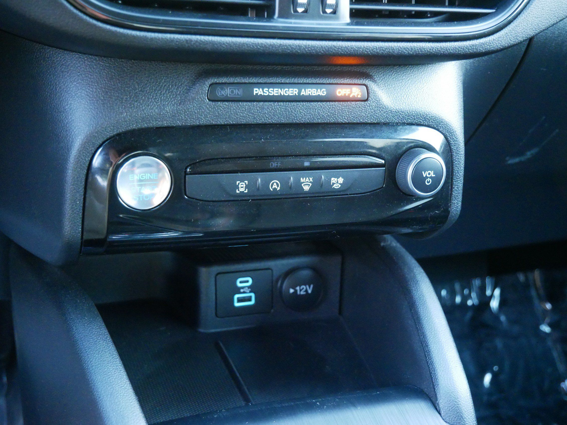 Used 2023 Ford Escape ST-Line w/ Tech Pack #1 AWD/4WD image 23