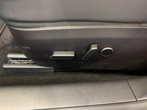 Used 2022 Tesla Model 3 Long Range image 17