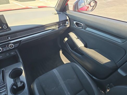 Used 2022 Honda Civic Sport image 12