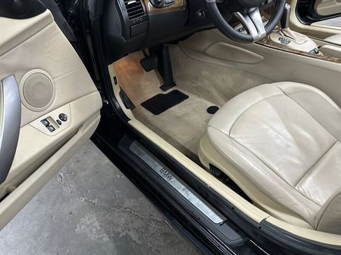 Used 2006 BMW Z4 3.0i RWD image 29