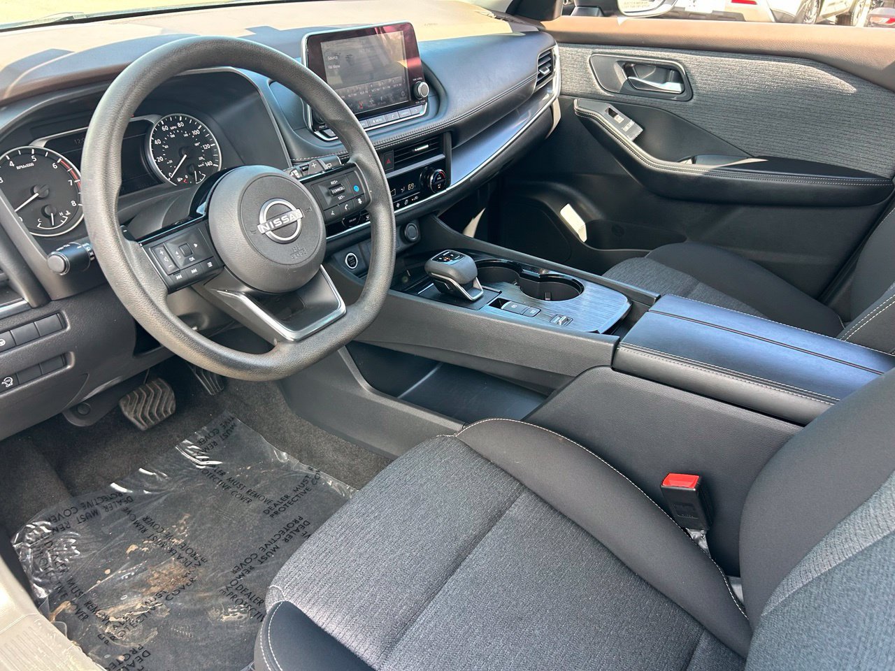 Certified 2023 Nissan Rogue SV FWD image 24