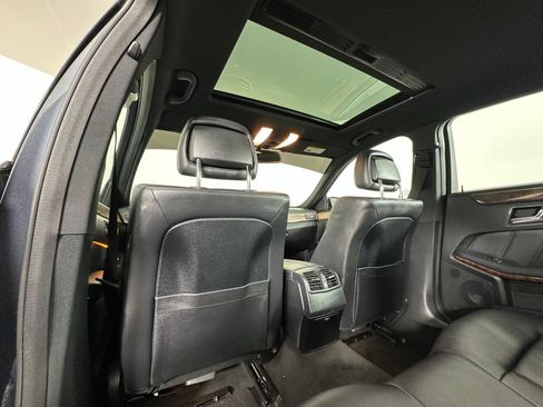 Used 2011 Mercedes-Benz E 350 4MATIC Sedan image 17