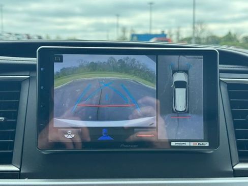 Used 2018 Toyota Highlander Limited Platinum image 27