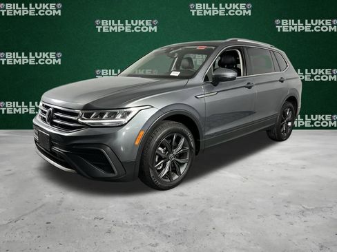 Used 2022 Volkswagen Tiguan SE image 3