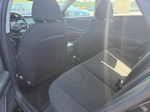 Used 2021 Hyundai Elantra SEL w/ Convenience + Premium Package FWD image 7