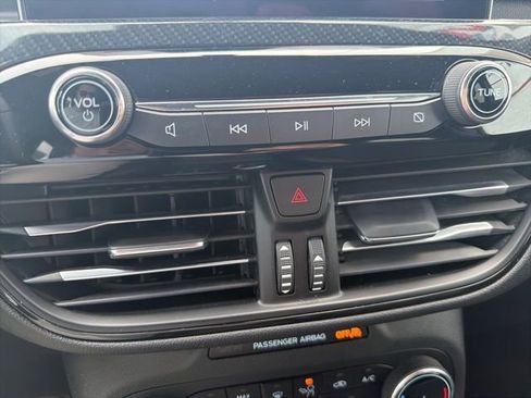 Used 2024 Ford Escape ST-Line image 19