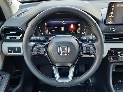 New 2026 Honda Pilot Touring image 14