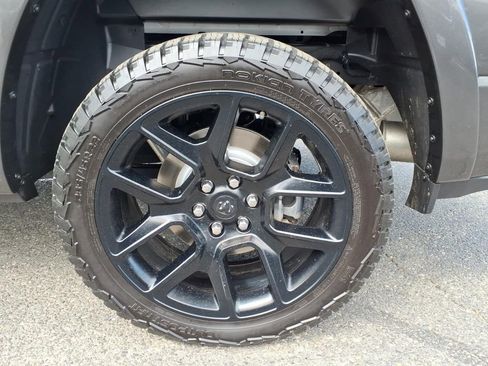 Used 2020 RAM 1500 Laramie AWD/4WD image 17