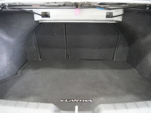 Used 2020 Hyundai Elantra Value Edition w/ Cargo Package (C1) FWD image 25