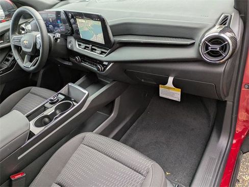 New 2026 Chevrolet Equinox LT w/ Safety and Technology Package image 29