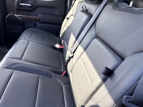 Used 2022 Chevrolet Silverado 1500 LT Trail Boss w/ LT Trail Boss Premium Package AWD/4WD image 10
