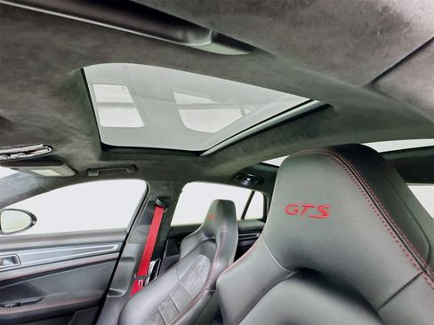 Used 2020 Porsche Panamera GTS image 23