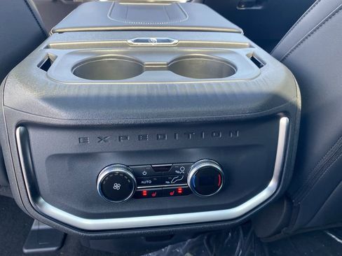 New 2025 Ford Expedition Platinum w/ Stealth Performance Package image 25