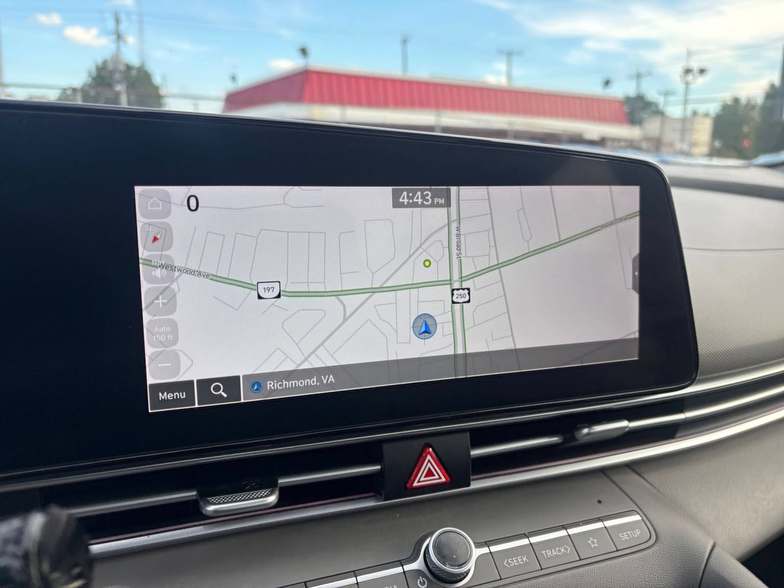Used 2025 Hyundai Elantra SEL FWD image 19