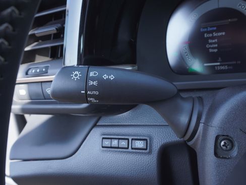 Used 2026 Toyota Crown XLE image 21