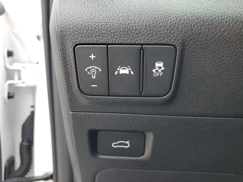 Used 2023 Kia K5 GT-Line image 24