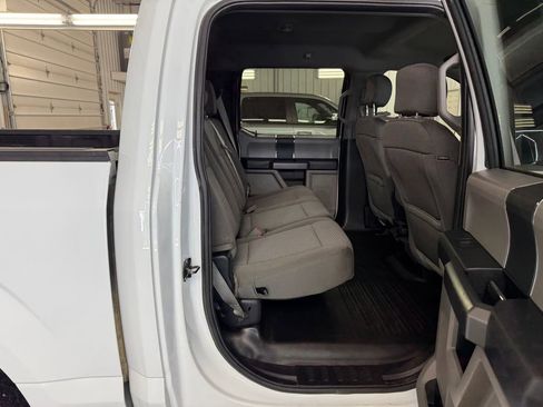 Used 2020 Ford F150 XLT image 31