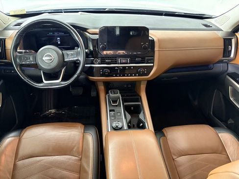 Used 2022 Nissan Pathfinder Platinum w/ Cargo Package image 34