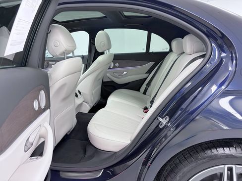 Certified 2023 Mercedes-Benz E 350 4MATIC Sedan image 17