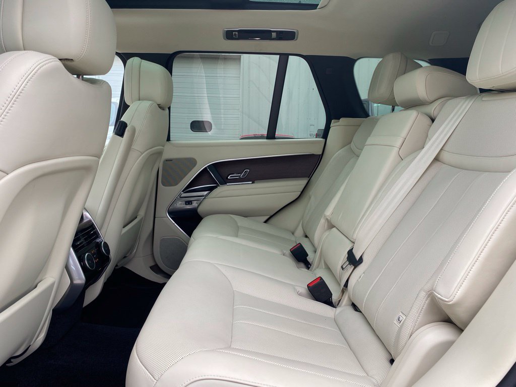 Used 2023 Land Rover Range Rover SE AWD/4WD image 41