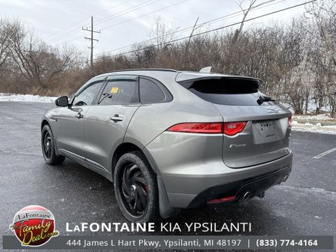 Used 2018 Jaguar F-PACE S image 3