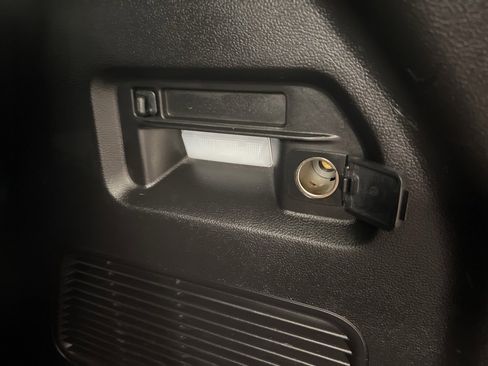 Certified 2021 Ford Explorer XLT w/ Equipment Group 202A image 35