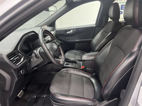 Used 2024 Ford Escape ST-Line FWD image 11