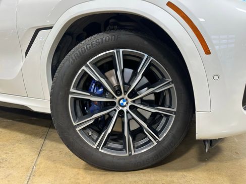 Used 2021 BMW X6 xDrive40i w/ M Sport Package image 10
