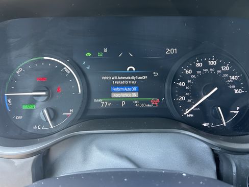 Certified 2025 Toyota Sienna XLE FWD image 29
