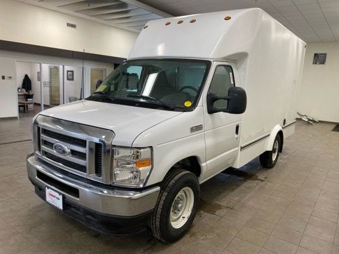 New 2025 Ford E-350 and Econoline 350 Super Duty w/ Power Equipment Group image 4