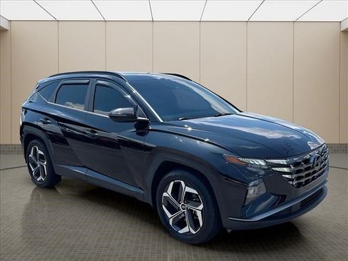 Used 2022 Hyundai Tucson SEL w/ Convenience + Premium Package FWD image 2