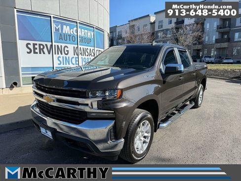 Used 2021 Chevrolet Silverado 1500 LT image 1