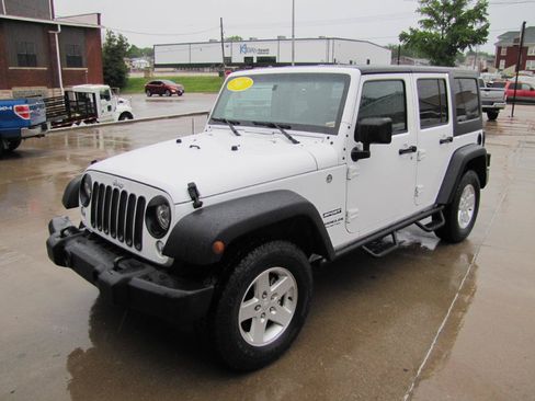 Used 2017 Jeep Wrangler Unlimited Sport w/ Quick Order Package 24S AWD/4WD image 1