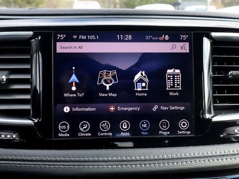 Used 2020 Chrysler Pacifica Limited w/ Tire & Wheel Group image 75