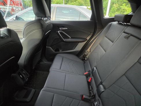 Used 2023 BMW X1 xDrive28i AWD/4WD image 6
