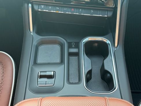 New 2026 GMC Sierra 2500 Denali Ultimate w/ LPO, Black Badging Package AWD/4WD image 18