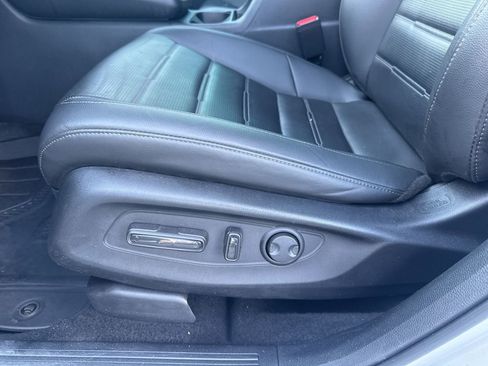 Used 2024 Honda CR-V EX-L image 17