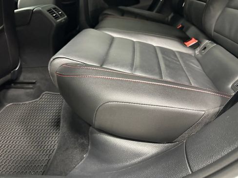 Used 2020 Volkswagen GTI SE FWD image 41