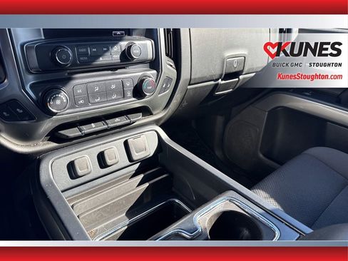 Used 2018 Chevrolet Silverado 1500 LT image 33