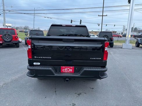 Used 2021 Chevrolet Silverado 1500 Custom image 8