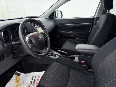 Used 2024 Mitsubishi Outlander Sport AWD image 14