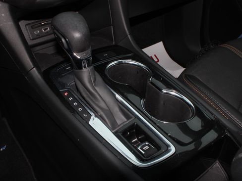 Used 2022 Chevrolet Equinox Premier image 14