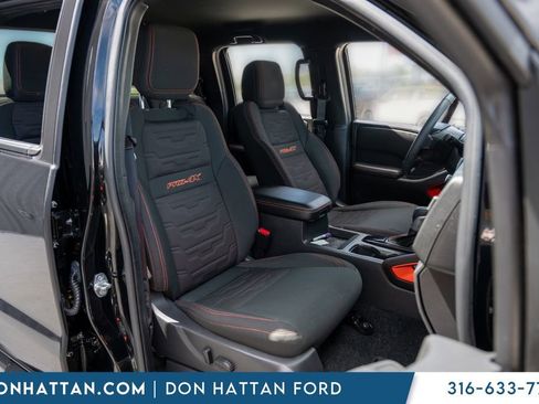 Used 2025 Nissan Frontier PRO-4X AWD/4WD image 27