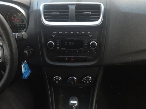 Used 2013 Dodge Avenger SE FWD image 23