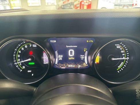 Used 2023 Jeep Wrangler Unlimited w/ Cold Weather Group AWD/4WD image 31