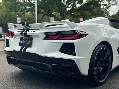 Used 2023 Chevrolet Corvette Stingray Premium Conv w/ Z51 Performance Package image 22