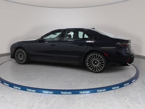 Certified 2026 BMW 740i xDrive AWD/4WD image 9